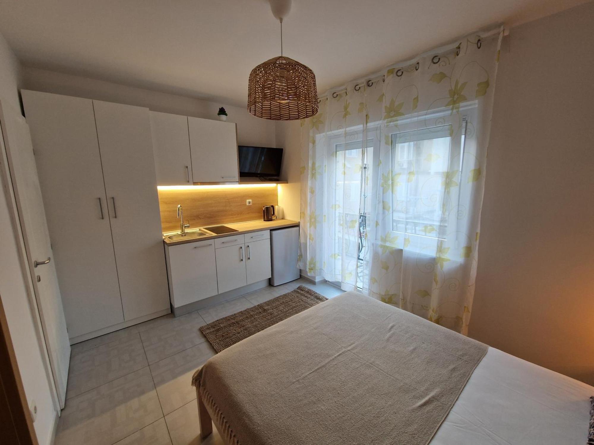 Apartmani Vukusic Promajna Esterno foto